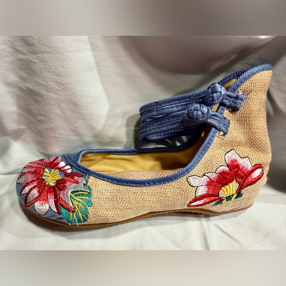 Embroidered Floral Women's Shoes
